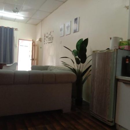 Homestay Tok Abah Сери Искандар Екстериор снимка