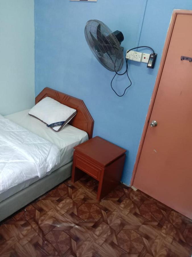 Homestay Tok Abah Сери Искандар Екстериор снимка