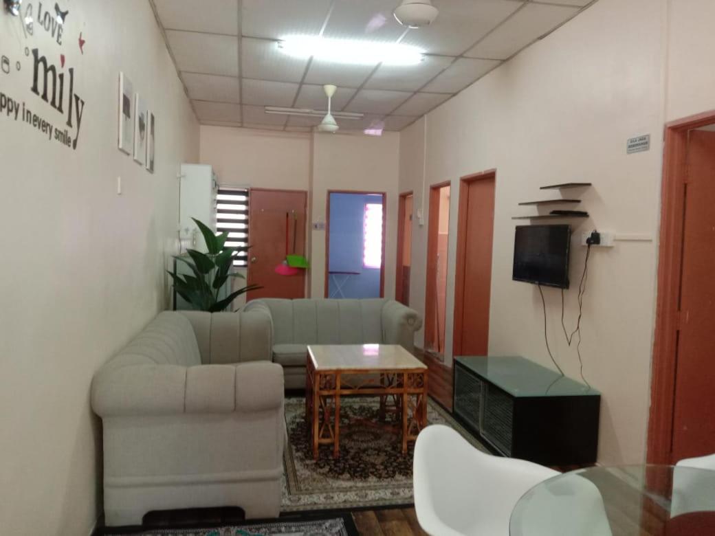 Homestay Tok Abah Сери Искандар Екстериор снимка